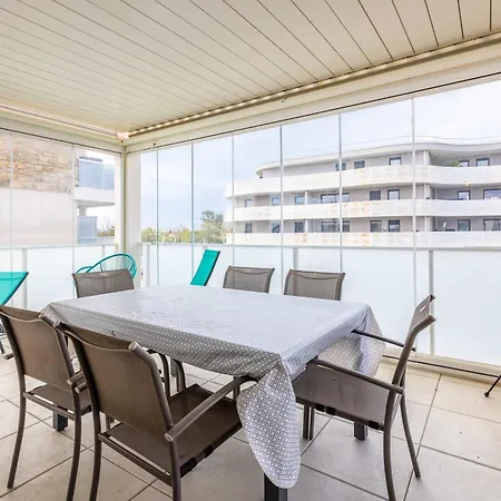 Avec Terrasse A 450m De La *