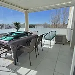Avec Terrasse A 450m De La Apartmán Sérignan