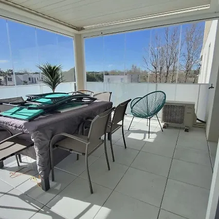 Avec Terrasse A 450m De La Apartment Serignan